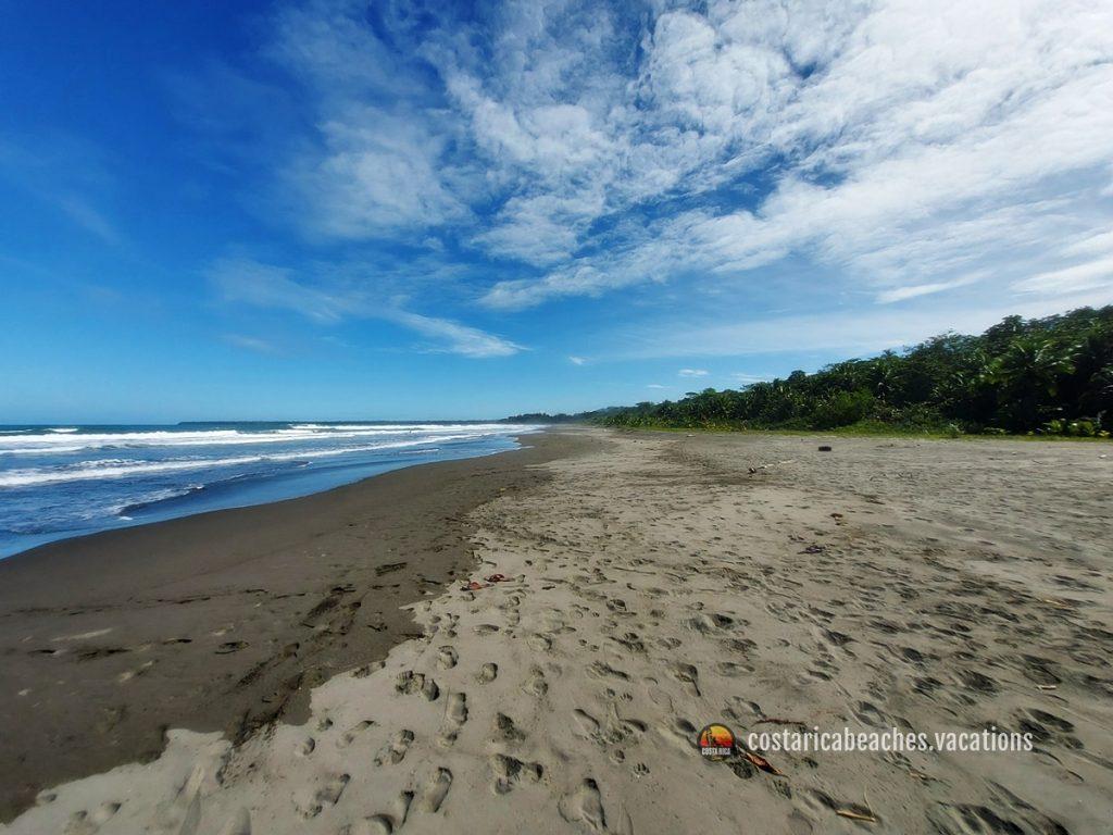 Grande beach in Cahuita